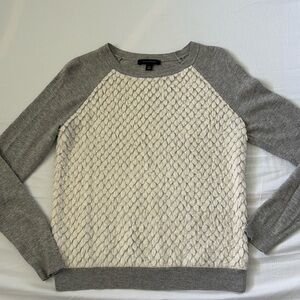 Ann Taylor XS long sleeve owl feather look shirt - Gray and Cream